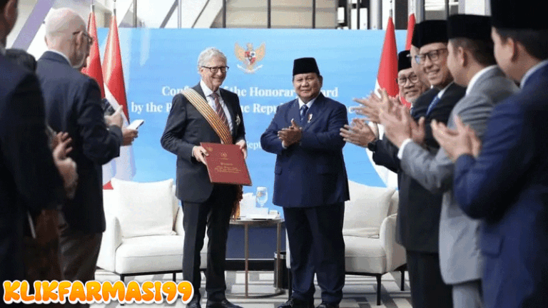 Prabowo Bertemu Bill Gates di New York, Anugerahkan Bintang Jasa Utama